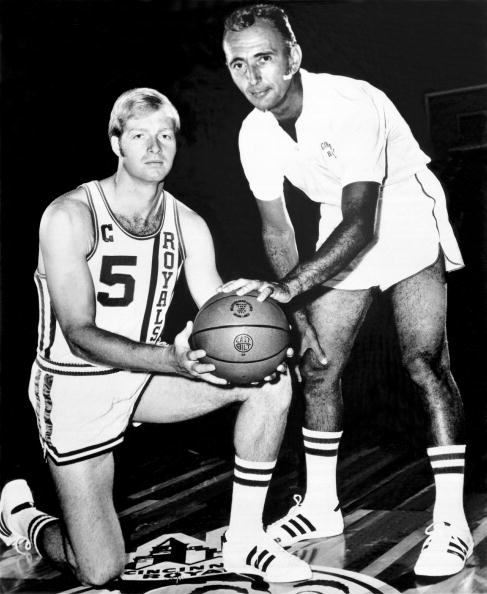 年阿扎尔与 年阿扎尔与